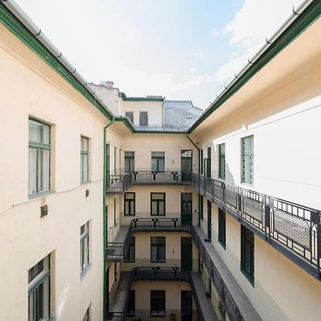 Vaci Street Apartments Budapest Eksteriør billede