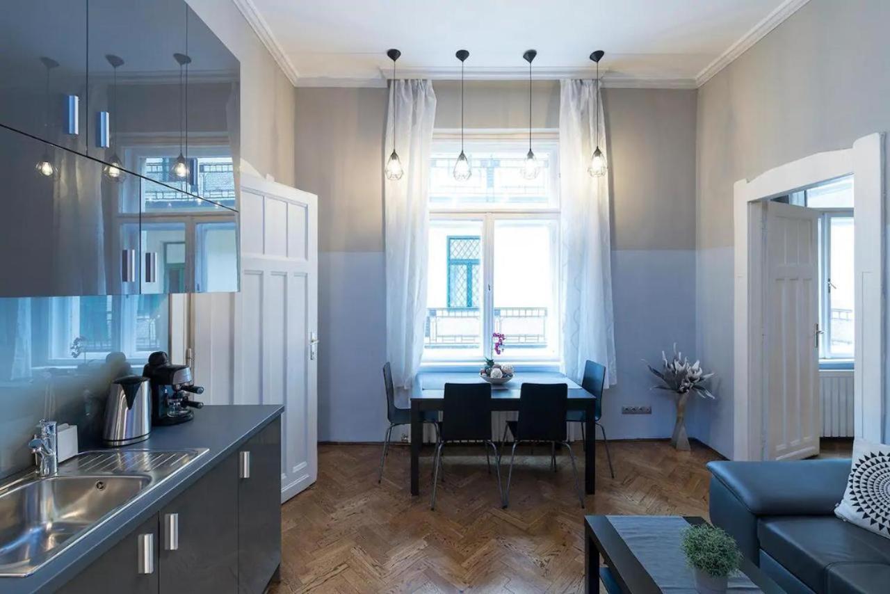 Vaci Street Apartments Budapest Eksteriør billede