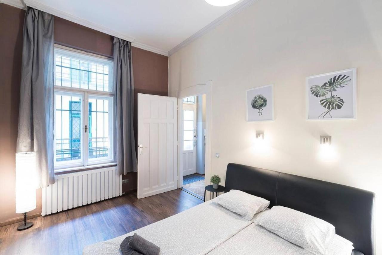 Vaci Street Apartments Budapest Eksteriør billede